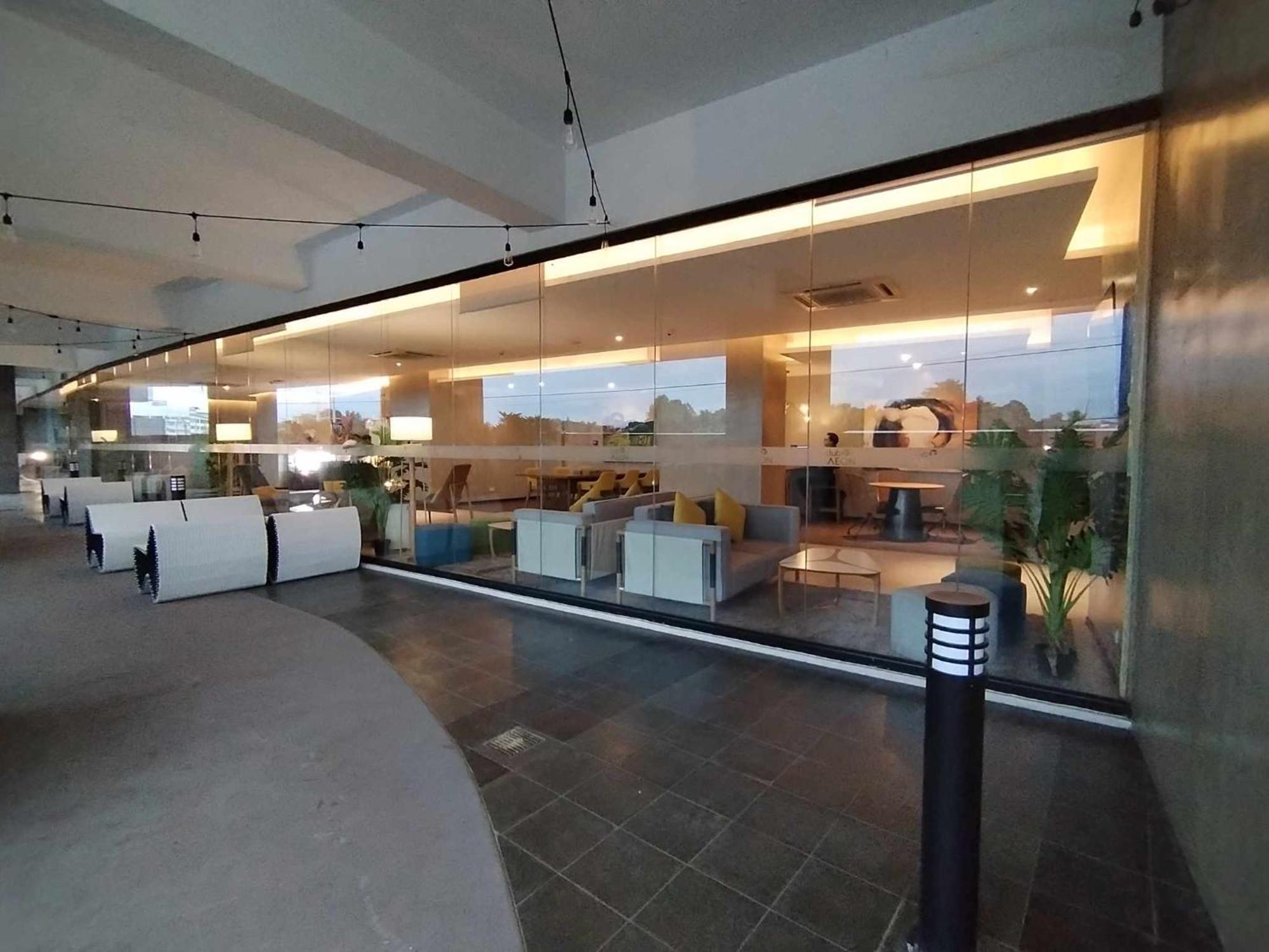 Aeontower Suites&Hotel By Cmc Davao City Buitenkant foto